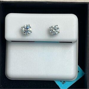 🆕 Sterling Silver Moissanite Stud Earrings- pushback style $499 retail